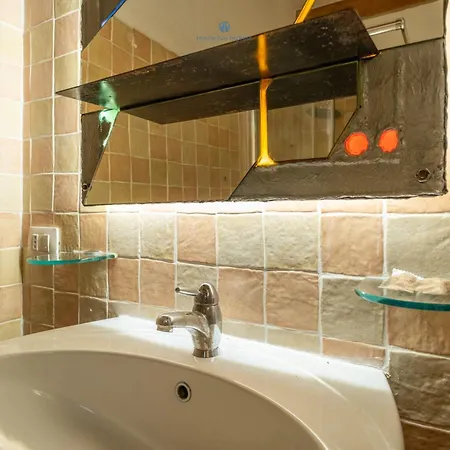 Gasthuis Locandiere Suite-house Live Express Quartu SantʼElena